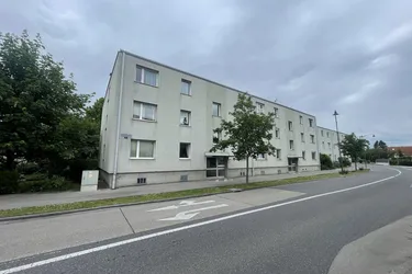 GROSSZÜGIGES LOGGIA-EIGENTUM! Familientraum in Maria Lanzendorf! NUR 2544.-/QM!
