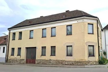 Großzügige Liegenschaft für grenzenlose Möglichkeiten jeglicher Art!