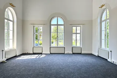 repräsentatives Büro (176 m²) in absoluter Frequenzlage - hohe Aufmerksamkeit für Ihre Firma