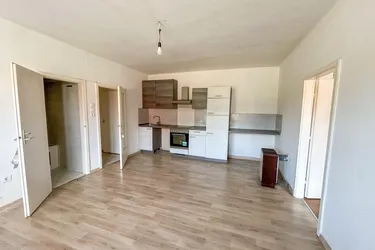 Sanierungsbedürftige Kleinwohnung mit viel Potential!