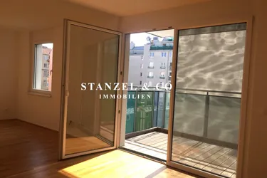 MODERNES SÜDWEST - APARTMENT MIT BALKON ( BJ 2013 )