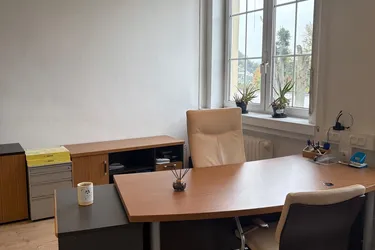 Büro/Ordination/Verkaufsfläche/Kosmetikstudio... in 4400 Steyr TOP Lage 