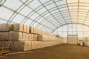 Industiehalle 700m² € 3640,- Inkl. Betriebsk. und Steuern