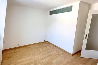 STEYR. Erstbezug! Moderne Wohnung mit Einbauküche, Parkplatz &amp; Zentralheizung!