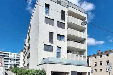 ++ Familienparadies: VIER Zimmer mit großzügiger TERRASSE ++