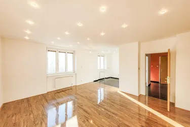 Neuer Preis! PROVISIONSFREI VOM EIGENTÜMER! GUT AUFGETEILTE SCHÖNE 3-ZIMMER-WOHNUNG!