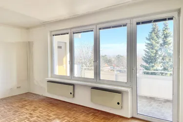 PROVISIONSFREI VOM EIGENTÜMER! GROSSZÜGIGE 4-ZIMMER-WOHNUNG MIT LOGGIA NÄHE ZENTRUM IN BRUNN AM GEBIRGE!