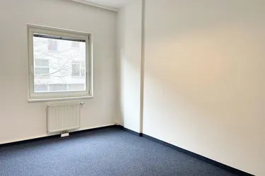 PROVISIONSFREI VOM EIGENTÜMER! GROSSZÜGIGES BÜRO BEI ALT-ERLAA!