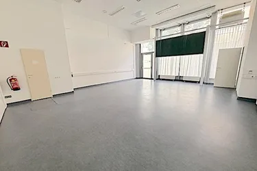 GESCHÄFTSFLÄCHE NAHE U4 HEILIGENSTADT / MUTHGASSE!