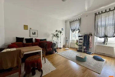 Stilvolle 1-Zimmer-Wohnung mit laufenden Mieteinnahmen