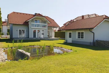 Exklusives Einfamilienhaus mit Doppelgarage zu verkaufen!