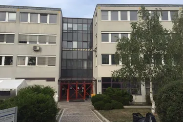 DPC | Ideale Bürofläche mit Terrasse und optimaler Verkehrsanbindung
