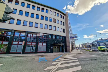 DPC | Büroflächen ab € 10,-/m²