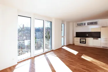 Moderne Studentenwohnung mit Balkon &amp; Einbauküche in Linz/Urfahr - Top 04b