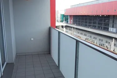 Schöne 3-Zimmerwohnung mit Loggia und Terrasse in U-Bahn-Nähe (bis 30.04.2026 befristet vermietet)