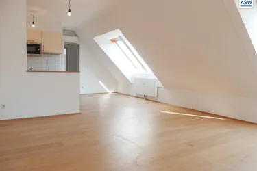Perfekt aufgeteilte 3-Zimmerwohnung mit Kochnische (aktuell noch Bürowidmung)
