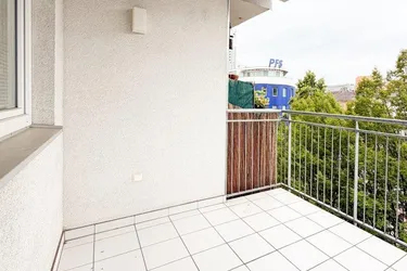 Perfekt aufgeteilte 2-Zimmerwohnung mit schöner Küche und Loggia