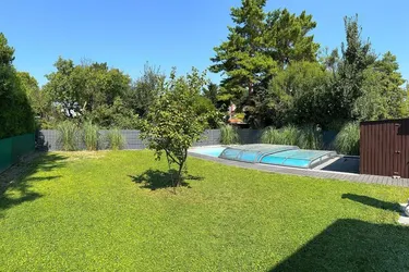 Haus mit Garten &amp; Pool - Nahe Kagran: Perfekt für die Großfamilie und Teenager!