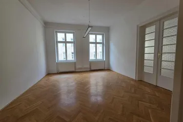 Büro im Altbau mit Terrasse - Erstbezug nach Sanierung