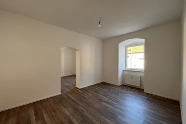 WOHNUNGSHIT - 5 Zimmer, NEU saniert um NUR € 1.400,00 inkl. ALLEM ausser Strom