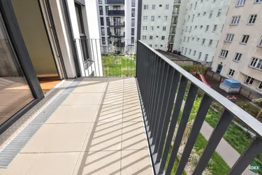 IU – Moderne 2-Zimmer Wohnung mit Balkon in Hofruhelage (verfügbar ab 1. Juli 2024)