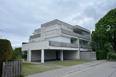 Geräumige 5-Zi-Dachgeschosswohnung zu verkaufen!
