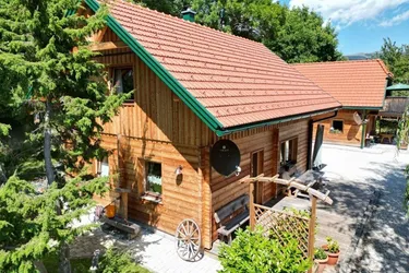 KÄRNTEN-ST.VEIT: Drei exklusive Landhäuser inmitten unberührter Natur!