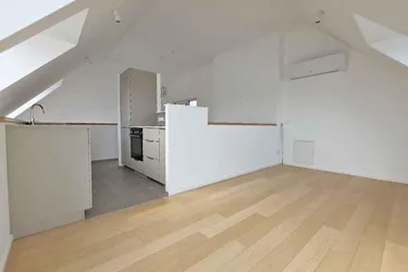ESSLINGGASSE | exklusive 3-Zimmer+Galerie-Dachgeschoß-Maisonette mit Terrasse