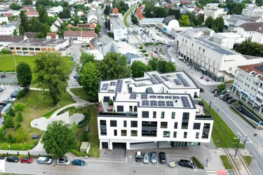 Neuer Kaufpreis: hochmoderne Loggia-Wohnung mit dem "Schloss Traun" vor der Haustüre