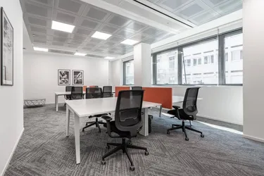 Werden Sie Teil einer Coworking-Gemeinschaft in Regus Icon Tower