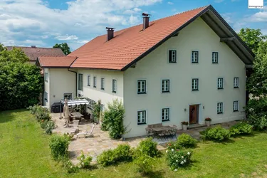 Stilvolles Landhaus mit historischem Charme und modernem Wohnkomfort