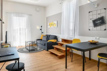 ALL-INCLUSIVE-Miete, vollmöbliertes Apartment EXCLUSIVE mit Klima, Balkon und 25m² Terrasse