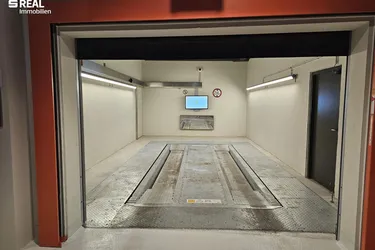 Obere Donaustraße 63 - Garagenplätze zu vermieten