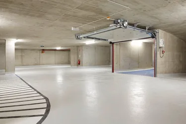 Tiefgaragenstellplätze in Penzing am Matznerpark zu vermieten – PROVISIONSFREI!