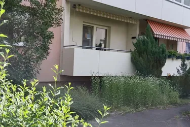 LANDECK-ÖD: Schöne und sonnige Eigentumswohnung mit ca. 62 m² Wohnnutzfläche zzgl. ca. 4 m² Balkon mit schönem Blick auf den Innenhofgarten