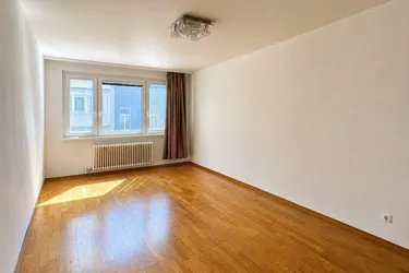 Anlegerwohnung in bester Lage Kaiserstraße // freier Mietzins !!!