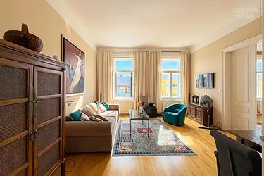 Lebensfreude in historischem Ambiente: Altbau trifft modernen Wohnkomfort!