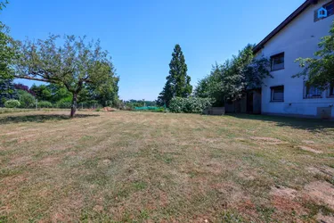 Zentrumsnähe mit Grünruhelage – Baugrundstück mit Entwicklungspotenzial - 1540m² - für Bauträger- Familien - Investoren
