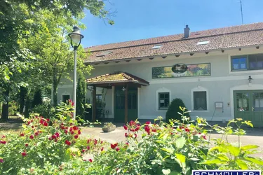 Attraktiver Landgasthof mit Brauerei und großzügiger Wohnung direkt an der Traun