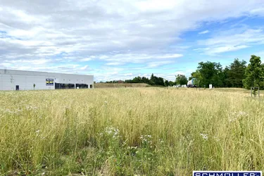 Betriebsbaugrund auf Basis Baurecht direkt an der B 1 mit 10.000 m2 zu pachten