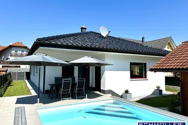 Traumhafter Bungalow - Moderner Wohnkomfort in idyllischer Lage