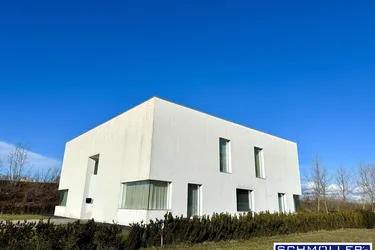 Exklusives Haus in Schleißheim - Luxuriöses Wohnen mit Pool und Top Ausstattung!