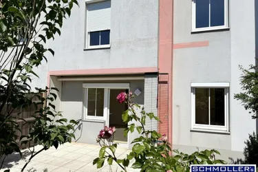 Garten-Wohnung mit Hauscharakter in zentraler Lage