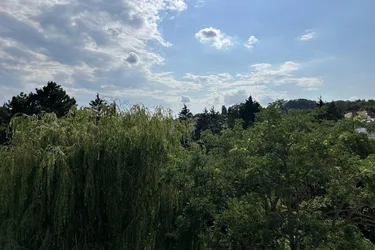 Ihr Haus im Haus mit großer Terrasse und tollem Grün-Blick - ERSTBEZUG zu Top-Konditionen!