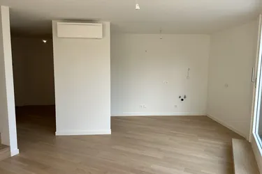 Exklusive Dachgeschoß-Wohnung mit Terrasse - ERSTBEZUG !