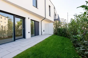 Helles 2-Zimmer-Garten-Apartment - 365 Tage AirBnB möglich !!