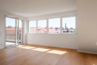 ERSTBEZUG DACHGESCHOSS MIT GROSSER TERRASSE