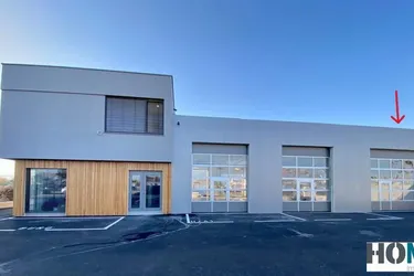TOP modern ausgestattete Betriebsfläche für KFZ oder Servicestation