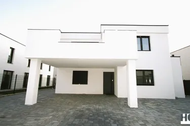 top moderne, Luxus 5-Zimmerwohnung mit großer Terrasse und 2 Autostellplätzen!