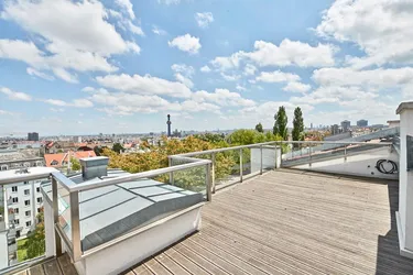 Bestlage nahe Wertheimsteinpark! Lichtdurchflutetes Penthouse mit fünf Terrassen und Dachterrasse